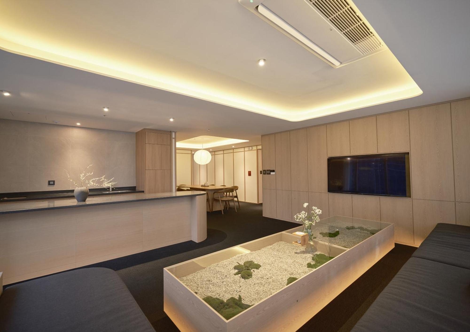 Uh Suite Seoul Deoksugung ภายนอก รูปภาพ