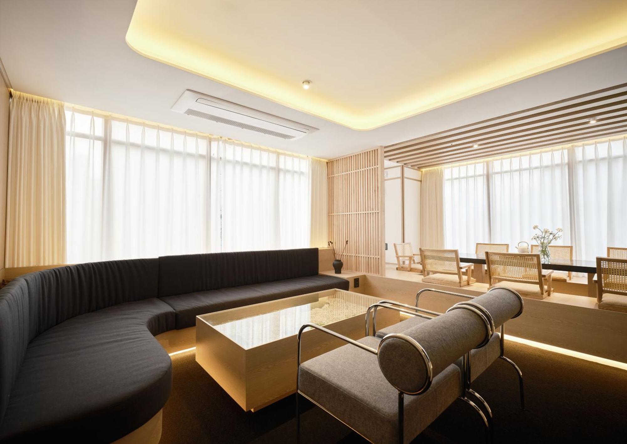 Uh Suite Seoul Deoksugung ภายนอก รูปภาพ