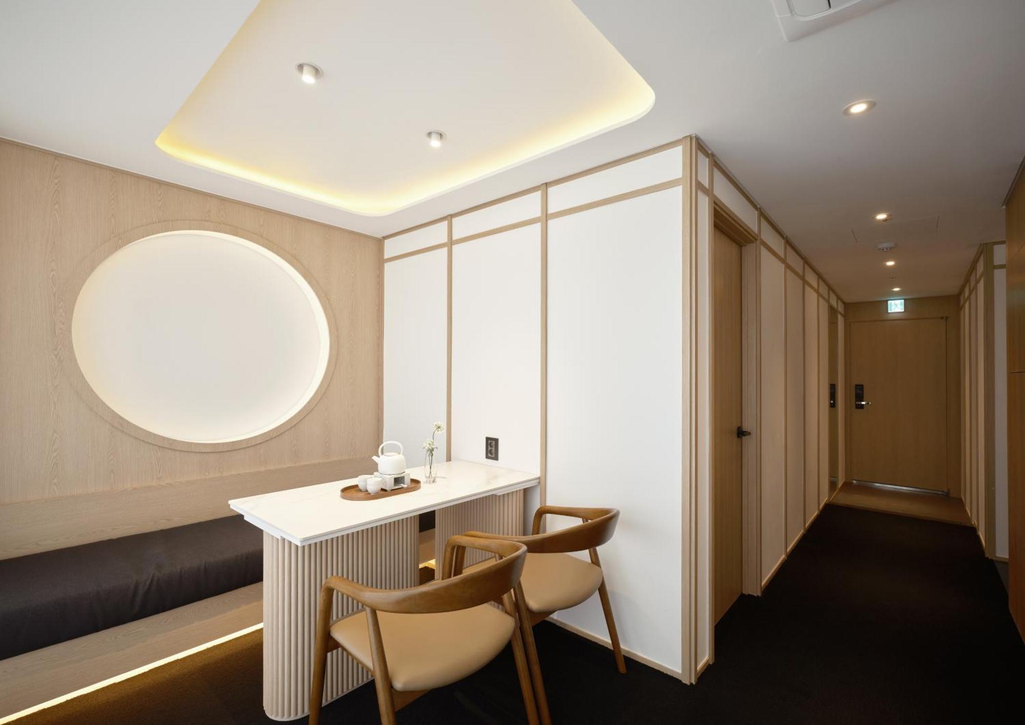 Uh Suite Seoul Deoksugung ภายนอก รูปภาพ